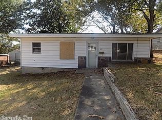 810 W 50th St, N Little Rock, AR 72118