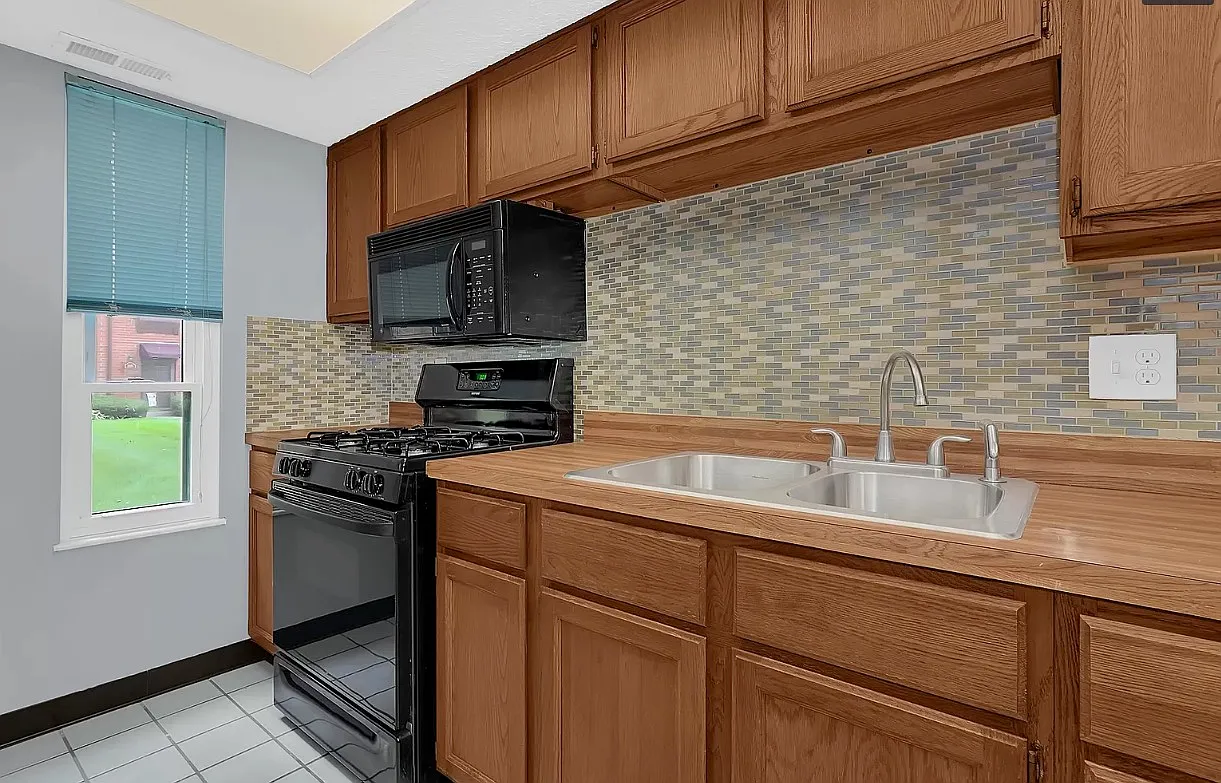 2 bed, 1.5 bath, 1080 sqft, $1,500 — Photo 4