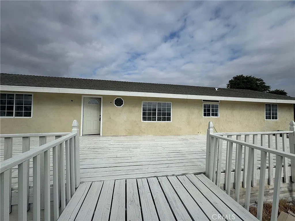4 bed, 1600 sqft, $3,800 — Photo 2