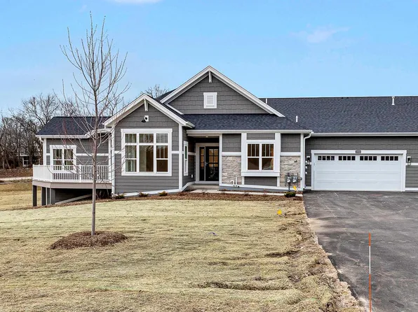 2950 North 186th STREET #9, Brookfield, WI 53045