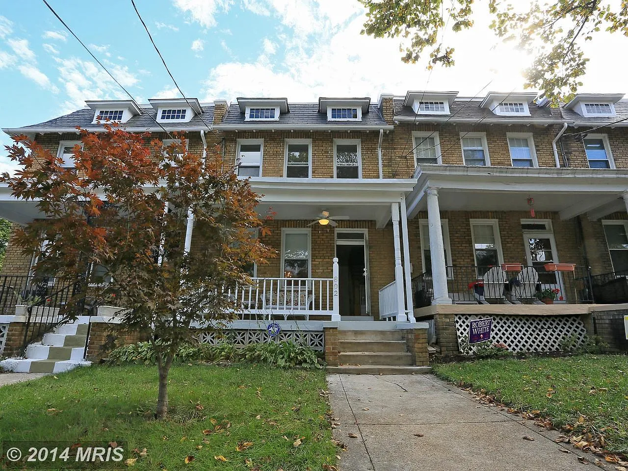 802 Madison St NW photo 1