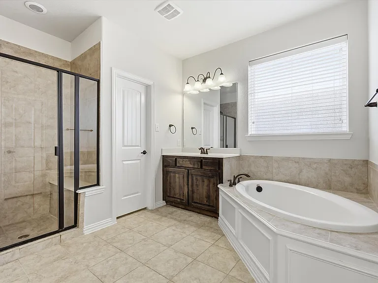 783 Philmont Rd — Photo 18