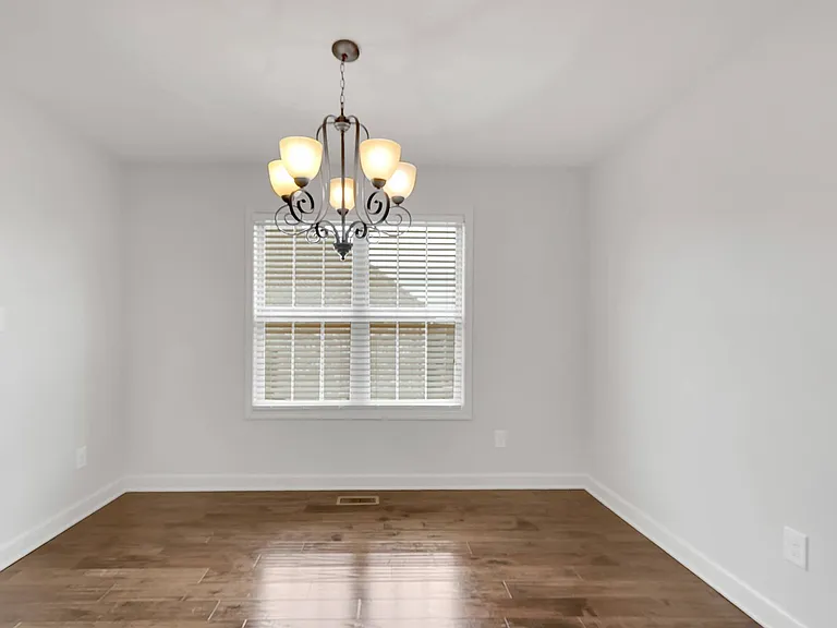 402 Lucy Cir — Photo 21