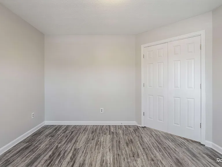 5126 Coloma Ct — Photo 13