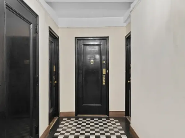 130 East 94th Street 8DE image 14 of 15
