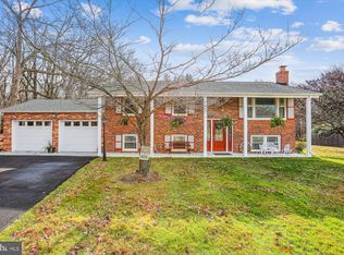 8112 Seneca View Dr, Gaithersburg, MD 20882