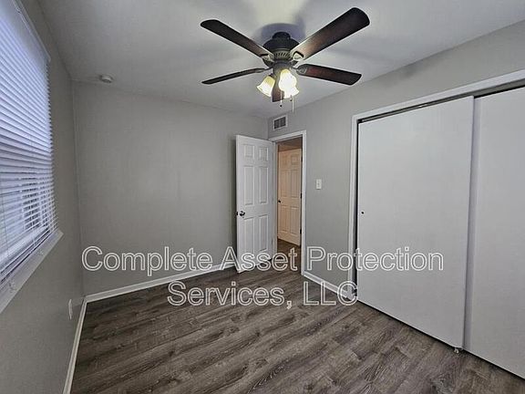 2nd image of 5556 Washington St