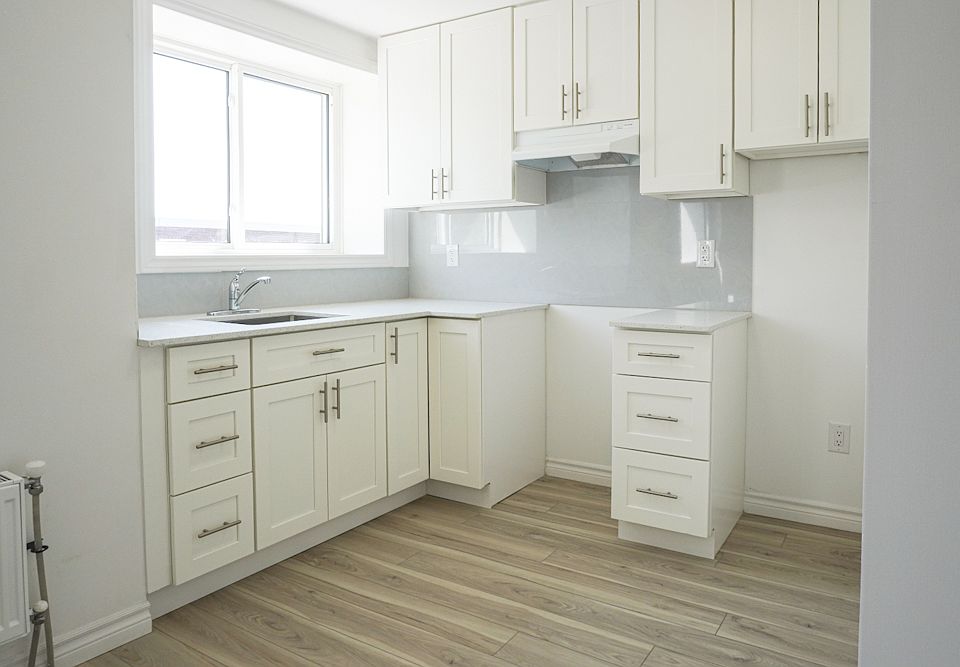 2nd image of 630 Cummings Ave #11526699