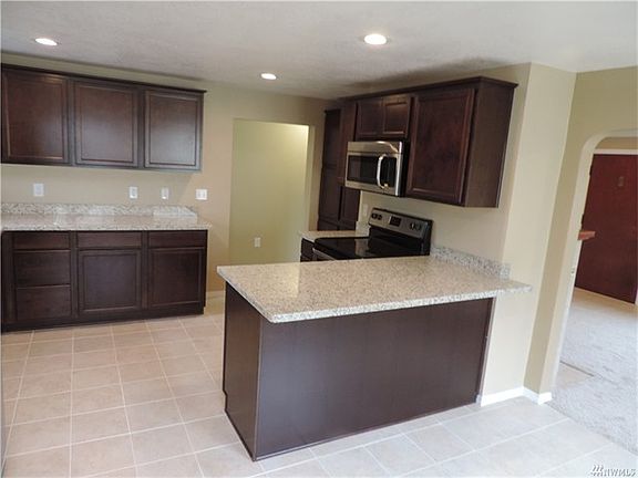 5th image of 6711 Fawcett Ave