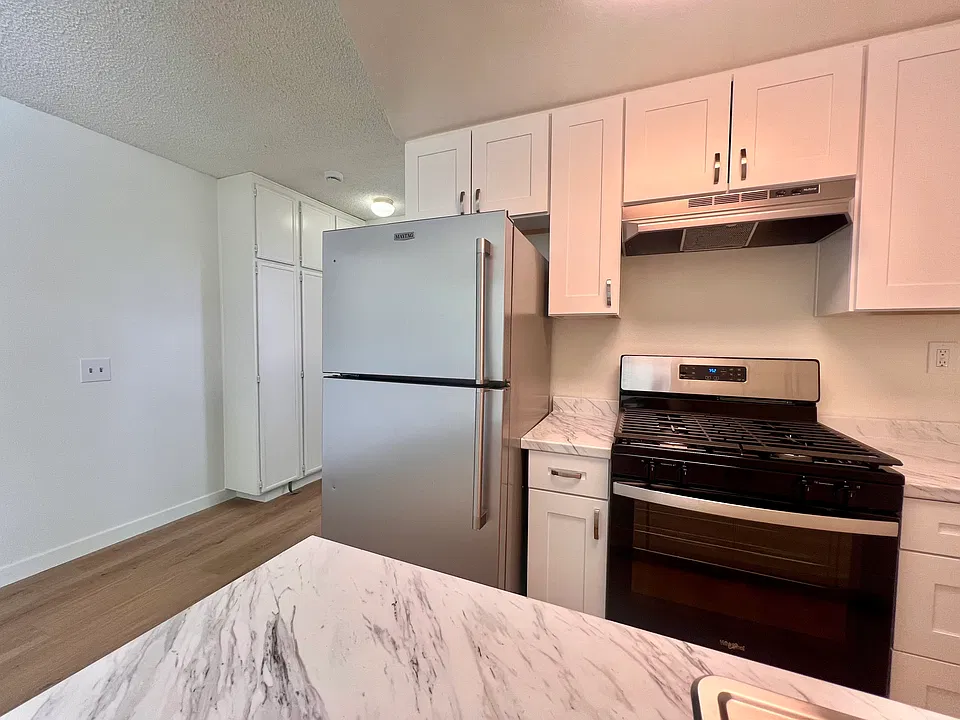 4060 Wabash Ave #6