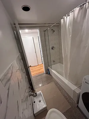 Rented by BELLMARC | media 17