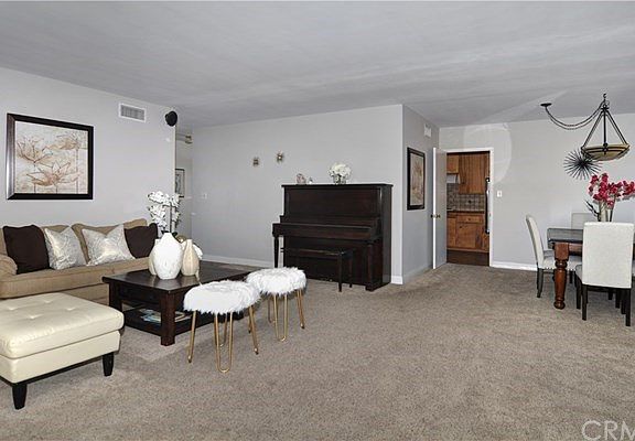 4th image of 16944 Janine Dr