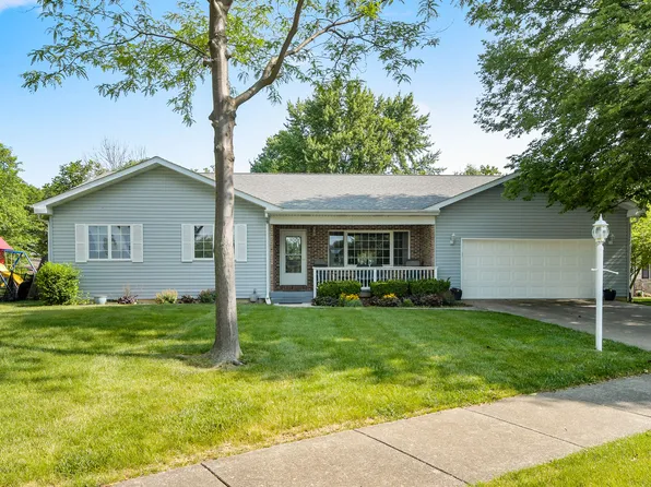 720 Edwards St, Monticello, IL 61856