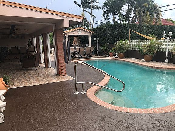 3rd image of 9974 NW 28th Ter