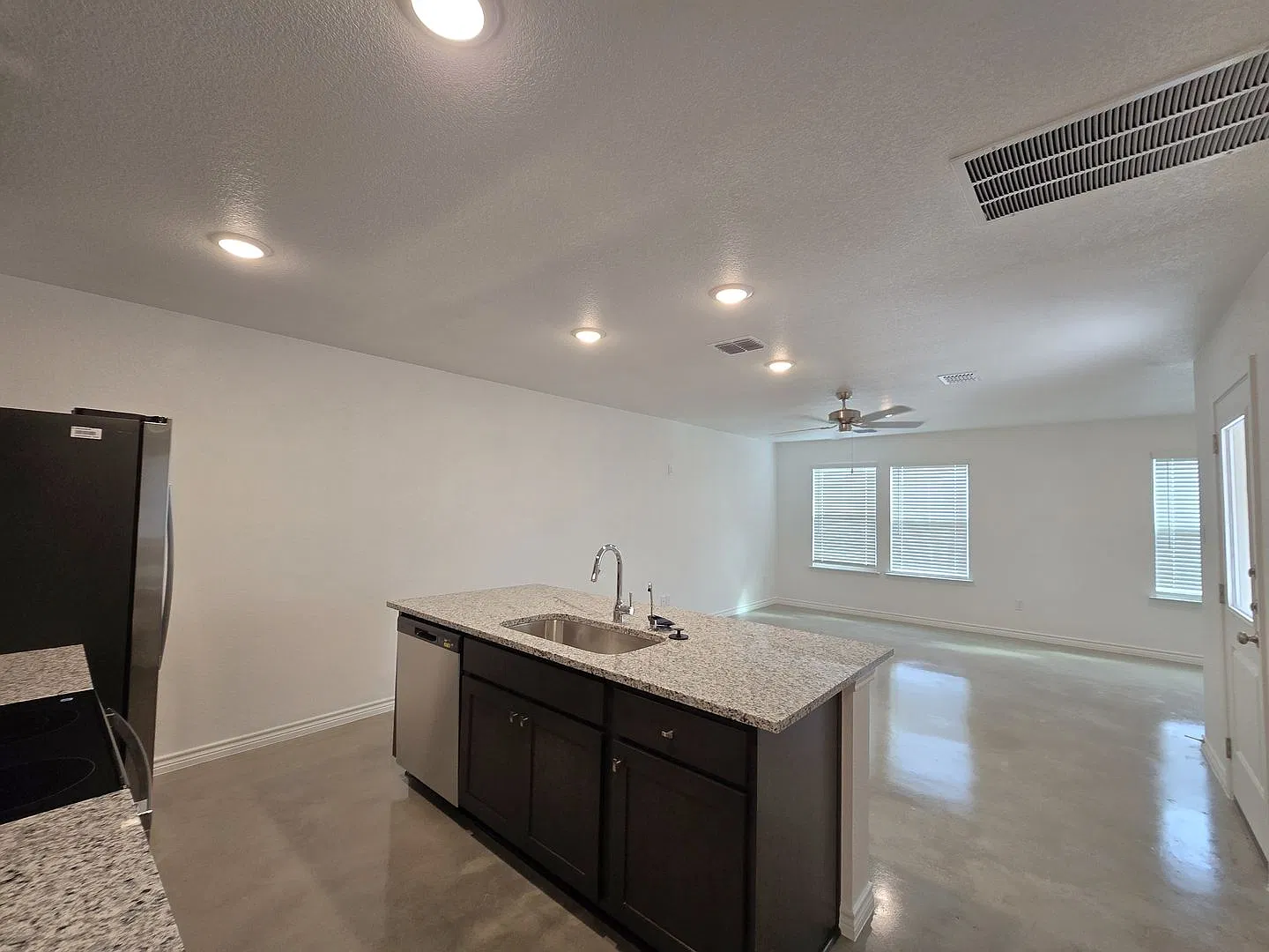 9000 Little Leaf Mulberry Dr, Killeen, TX — Photo 3