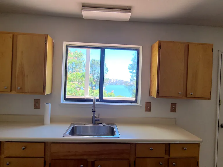 Wet bar