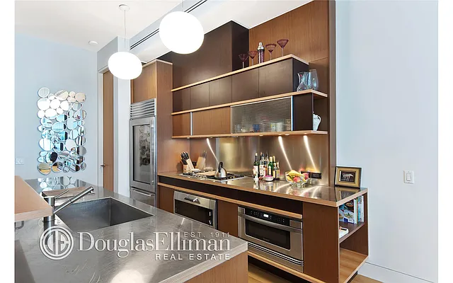Rented by Douglas Elliman | media 26