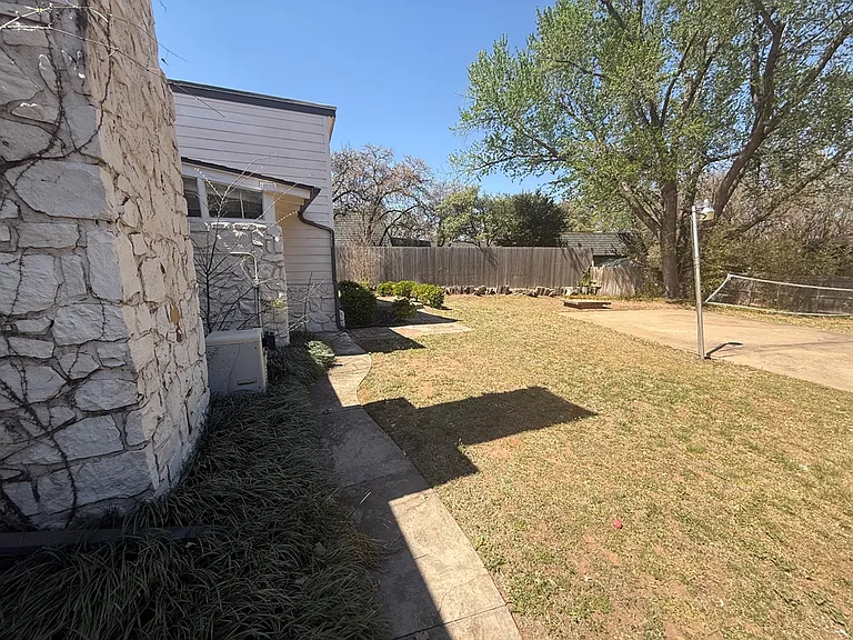 1925 Bunting Ct — Photo 78