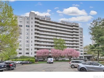3200 Park Avenue #11E1, Bridgeport, CT, 06604