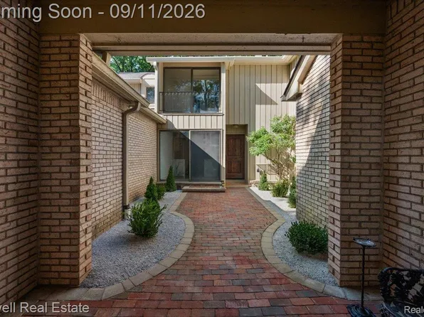 1106 Timberview Trl, Bloomfield Hills, MI 48304