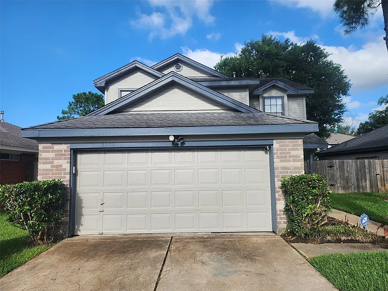 8239 Viny Ridge Dr — Photo 1