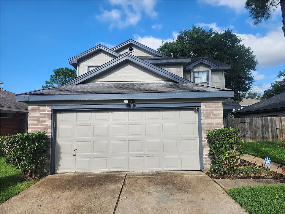 8239 Viny Ridge Dr
