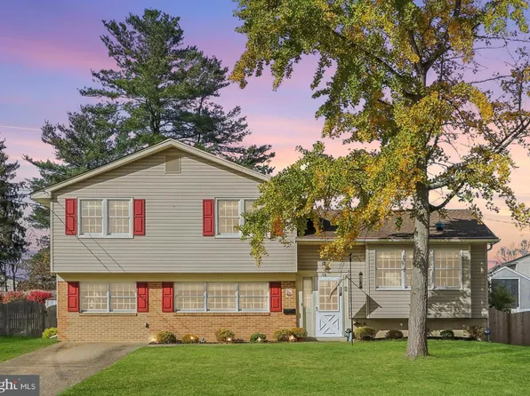 12 Mulberry Rd, Turnersville, NJ 08012