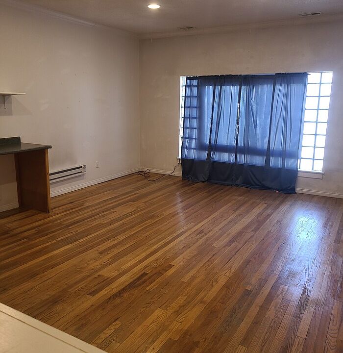 1st image of 138 E Flaming Gorge Way APT 2