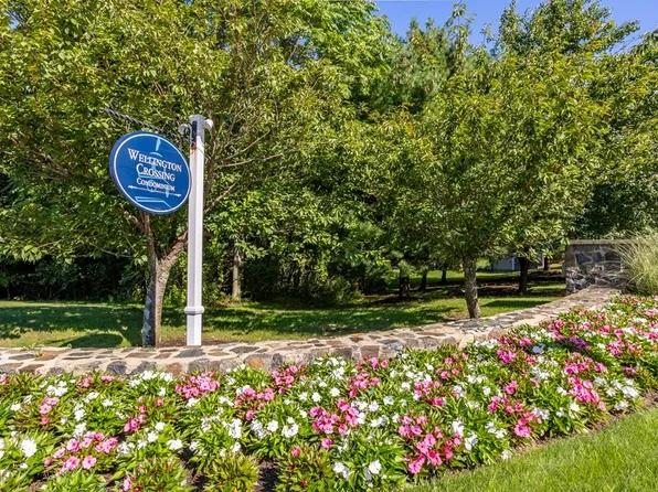 204 Clocktower Dr Unit 6112, Waltham, MA 02452