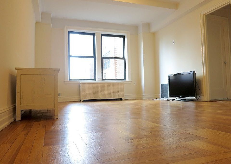 1st image of 311 E 72nd St APT 14G