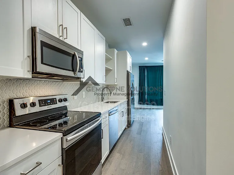 1041 E Trinity Ln #218 — Photo 9
