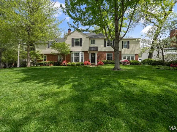 133 Webster Woods Dr, Saint Louis, MO 63119