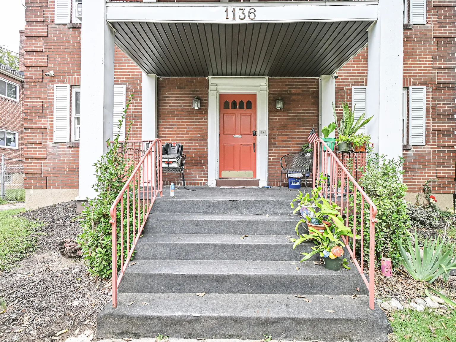 1136 Franklin Avenue - 3 — Photo 2