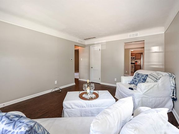 3rd image of 3541 Ellwood Ave