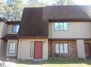 1044 N Green Dr, Newport News, VA 23602