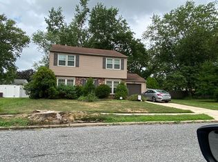 12 Sumter Ct, Laurel Springs, NJ 08021