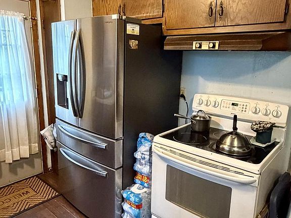 4th image of 5626 N 77th STREET #5628