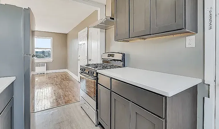 1008 S Main St #29D — Photo 6