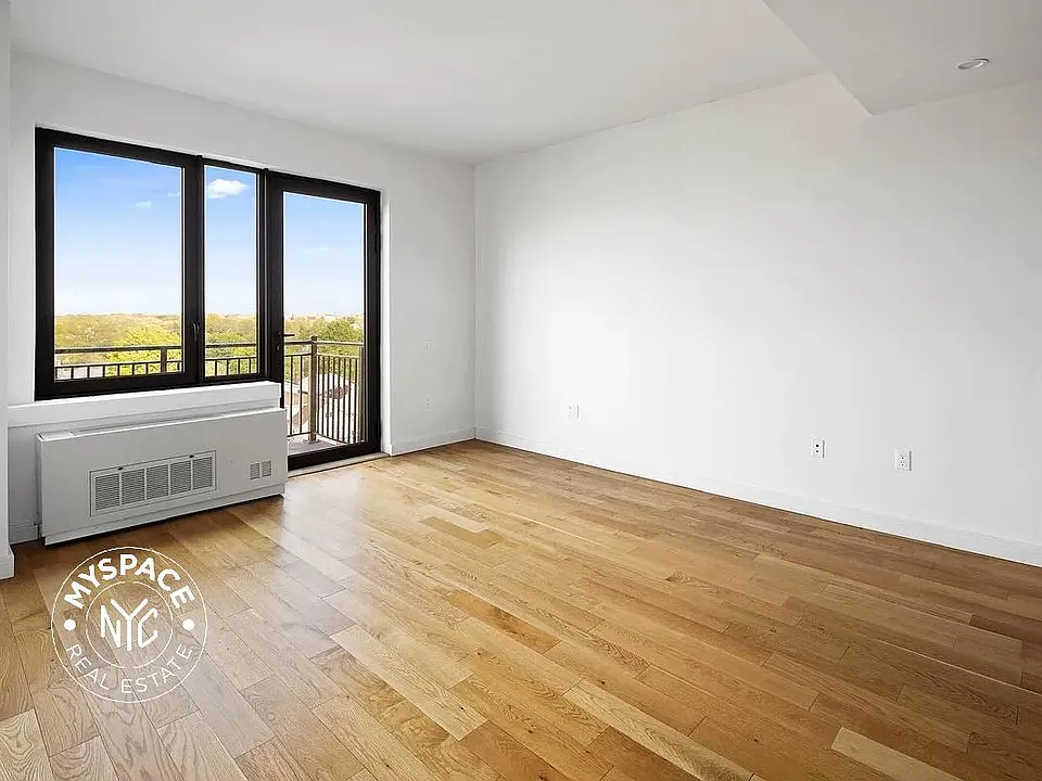 1825 Ocean Ave #10P