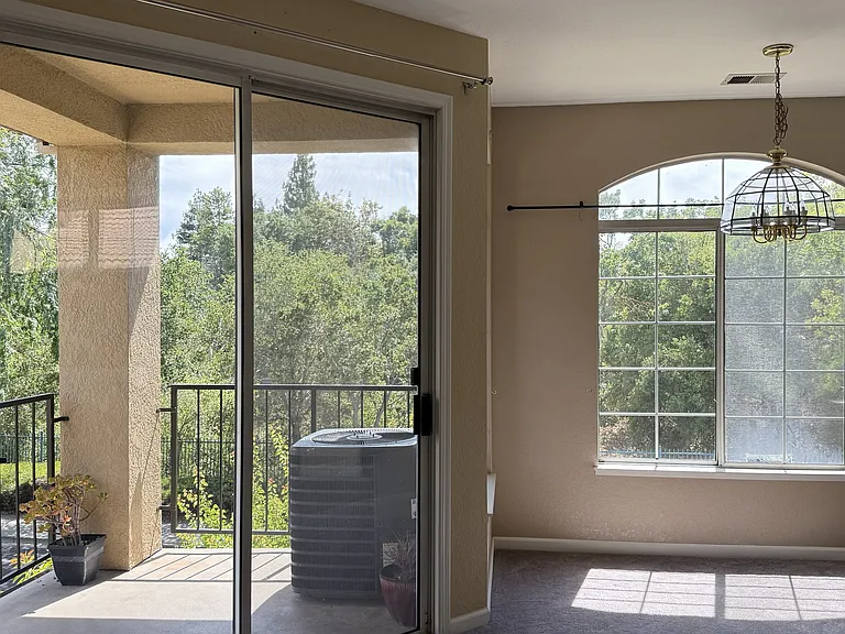7676 Tuscany Dr — Photo 10