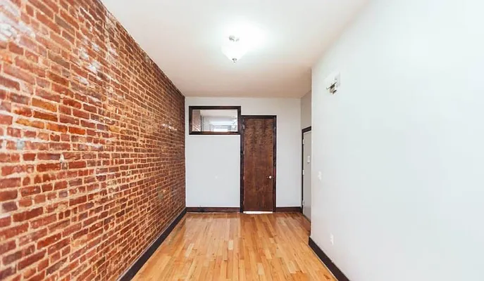 Rented by Real Street Inc | media 2