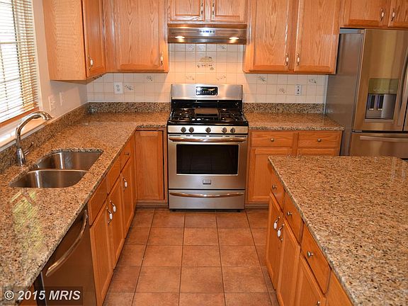 2nd image of 15989 Kensington Pl