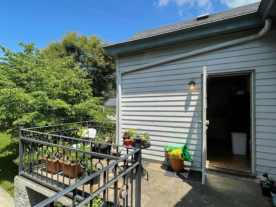 311 Morrow Ave Carnegie PA Zillow