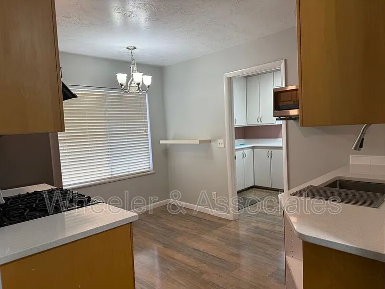 1118 S 700 W — Photo 3