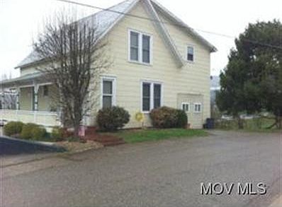 2nd image of 903 5th St