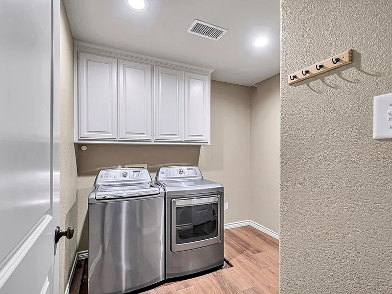 5908 Pedernales Dr — Photo 30