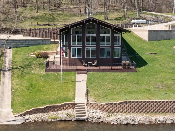 25954 225th Ave, Delhi, IA 52223