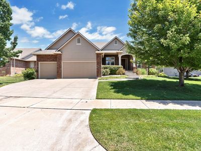 2204 N Stonegate Cir, Andover, KS, 67002