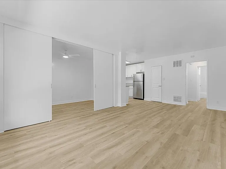3905 S Stevely Ave #9 — Photo 1