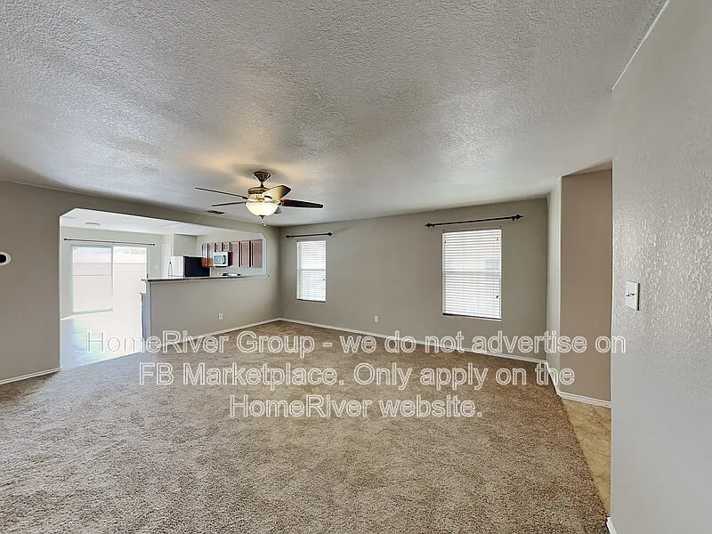 3 bed, 2.0 bath, 2104 sqft, $1,875 — Photo 2